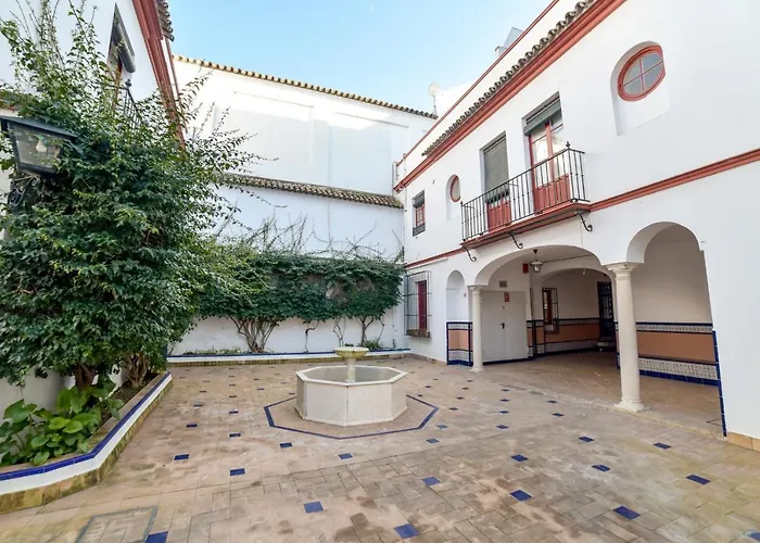 Quiet Typical Patio & Terrace Апартаменты